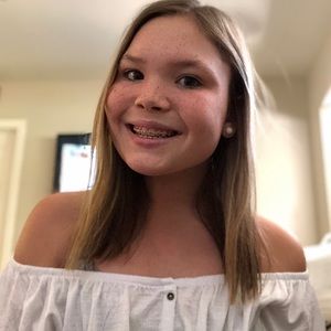 Meet your Posher, Olivia